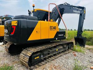 Kobelco SK350 Grande pelle sur chenilles 35 tonnes Japon d'occasion en excellent état avec moteur central et composants de pompe - Product Image 3