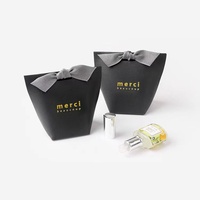 Boîte à bonbons en papier personnalisée avec logo en feuille d'or, blanche et noire, mini, pour anniversaire, mariage, cadeau, avec nœud