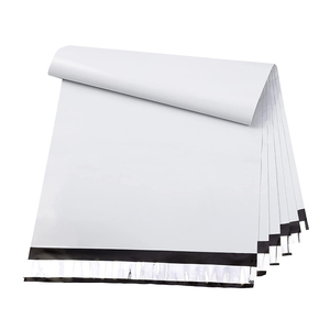 Poly Mailers Túi Thư Chuyển Phát Bưu Chính Có Thể Tái Chế Có Tay Cầm In Logo Tùy Chỉnh Trắng Đen Xanh Hồng Mua Sắm Trực Tuyến Được Chấp Nhận - Product Image 1