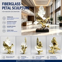Sculpture d'art abstraite moderne en fibre de verre personnalisée en forme de pétale pour l'intérieur et l'extérieur, idéale pour la décoration de hall d'hôtel, de villa ou de jardin
