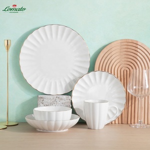 Juego <span class=keywords><strong>de</strong></span> <span class=keywords><strong>Vajilla</strong></span> <span class=keywords><strong>de</strong></span> Porcelana <span class=keywords><strong>Blanca</strong></span> <span class=keywords><strong>con</strong></span> Diseño <span class=keywords><strong>de</strong></span> Calabaza y Detalles en <span class=keywords><strong>Oro</strong></span>, 20 Piezas - Juego <span class=keywords><strong>de</strong></span> Platos, Tazones y Tazas para Cenar y Receber Invitados - Product Image 3