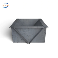 Rangement traditionnel en acier corten, cheminée, brûleurs à bois et foyer