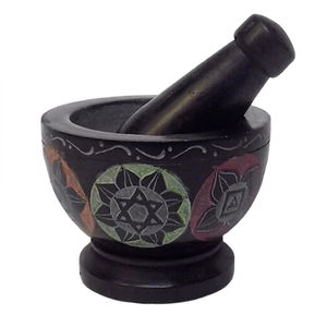 Mortero y Pilón de Piedra de Jabón Negra Tallados a Mano con los Siete Chakras, de Buena Calidad y en Oferta, Rana Overseas, 3.5x2.75 Pulgadas, Molinillo de Especias - Product Image 1
