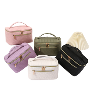 Práctica Bolsa de Maquillaje de Doble Capa para Mujer, Estilo Maleta de Viaje, Grande, Resistente al Agua, Moderna, de Poliéster, con Cierre, Reutilizable - Product Image 3