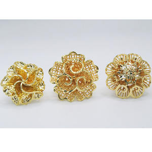 चीन फैक्टरी खोखले Lotusr आकार 18k 24k सोना मढ़वाया खोलने की अंगूठी अरब कंबोडिया शादी की सगाई के गहने - Product Image 4