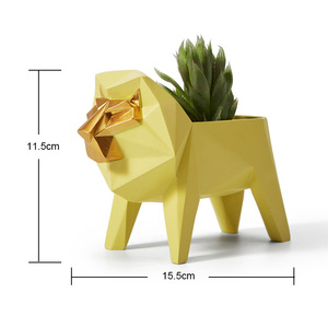Multi-function Polyresin Animal Shape Geometry Flower Pot Creative Giraffe Planter Pot Resin Elephant Succulent Pot - Product Image 3