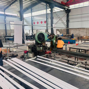 Solution de <span class=keywords><strong>plafond</strong></span> suspendu durable, polyvalente et facile à installer, système de grille en T pour <span class=keywords><strong>plafond</strong></span> galvanisé à chaud de qualité supérieure - Product Image 5