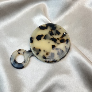 กระจกแต่งหน้าอะซิเตทแบบขายส่ง รูปหัวใจ รูปแมว กระจกพกพา กระจกแต่งหน้าขนาดเล็ก สั่งทำโลโก้ได้ - Product Image 3