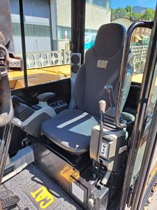 Excavatrice sur chenilles 5,5 tonnes, excellent état, modèle 2016, origine Japon, pour travaux de construction et terrassement - Product Image 5