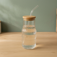 ERKUGO GiraffeC 900 ml Tasse en verre rayée moderne avec couvercle en bambou et paille offerte, compatible lave-vaisselle et micro-ondes, vaisselle inspirante