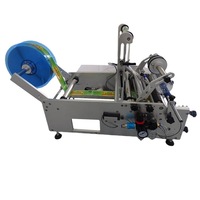 Machine d'étiquetage semi-automatique haute vitesse pour bouteilles de vin rouge et de boissons/alcoolisés, avec étiquetage avant/arrière, entraînée par moteur, pour emballages en bois.