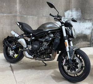 Moto Naked <span class=keywords><strong>Benelli</strong></span> <span class=keywords><strong>752S</strong></span> 754cc à Refroidissement Liquide, Double Cylindre à Couple Élevé, Idéale pour les Motards Urbains en Ville, Moto de Route à Essence - Product Image 2