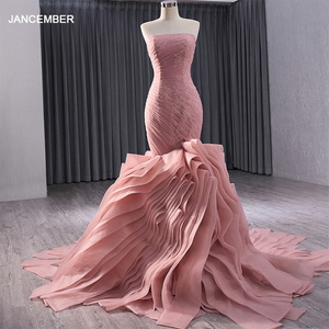 Robe de mariée et de soirée sans bretelles pour femme, longue avec traîne à volants, grande taille RSM241014 - Product Image 1