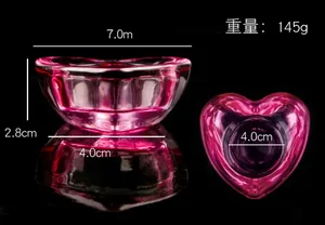 थोक नई उच्च गुणवत्ता वाली नेल आर्ट दिल के आकार के क्रिस्टल कप गुलाबी ग्लास लिक्विड डिश नेल आर्ट क्रिस्टल कप कंटेनर