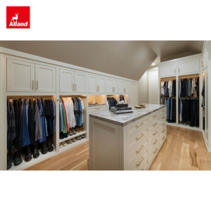 Armoire murale longue inclinée avec porte miroir style shaker, peinture blanche unique, éclairage LED et tiroir à bijoux en velours - Product Image 2