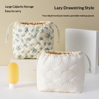 Pochette de rangement portable personnalisée pour voyage, trousse de maquillage mignonne, sac à cosmétiques en polyester matelassé avec cordon de serrage