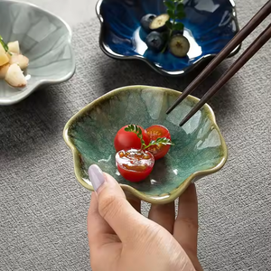 Feuille de Lotus de Style Japonais 3.9 Pouces Mini Bols à Tremper Plat à Sauce en Céramique pour <span class=keywords><strong>Izakaya</strong></span> et Restaurant Shop - Product Image 4