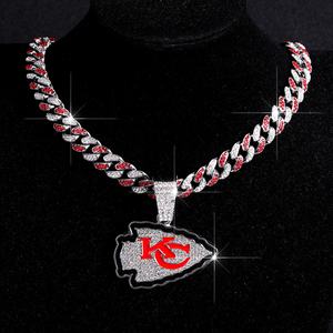 Collane con Ciondolo NFL Kansas City Chiefs all'Ingrosso, Unisex, Classiche Placcate Oro e Argento con Diamanti, Catena Cubana - Product Image 3
