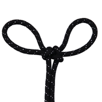 Dentelle à triple point de tissage sergé, ronde, 4,5 mm, avec fil métallique intégré pour un effet lumineux linéaire sur les chaussures