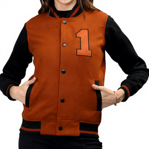 Veste d'hiver légère et respirante en peau de mouton et coton tricoté, sur mesure, nouveau style, veste de baseball pour femmes, fabriquée au Pakistan - Product Image 1