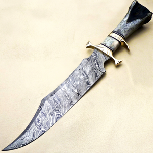 Cuchillo Bowie de Supervivencia y Caza, Acero de Damasco, para Campismo y Senderismo, Duradero, Multiusos, con Hueso de Camello - Product Image 1