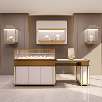 Grand anneau personnalisé vitrine porte de verrouillage conception de bande led cadre métallique peinture or vitrine pour bijoux