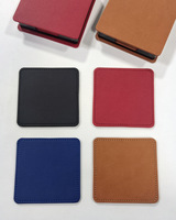 Ensemble de sous-verres carrés en cuir PU avec logo personnalisé ensemble de napperons isolés avec boîte de rangement pour l'approvisionnement domestique