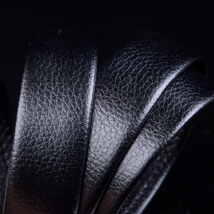 <span class=keywords><strong>Cintura</strong></span> in pelle smerigliata da <span class=keywords><strong>uomo</strong></span> di lusso di fascia alta con fibbia automatica, logo personalizzabile - Product Image 3