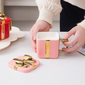 Mug en céramique de style européen avec anse plaquée or, tasse à café et tasse à petit-déjeuner avec couvercle - Product Image 2