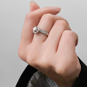 Производитель 925 Серебряные кольца ювелирные изделия Циркон 18k обещание Регулируемый 1ct Муассанит кулон обручальные женские кольца оптом - Product Image 4