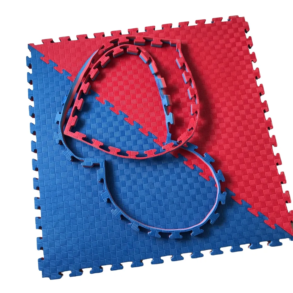 Merek baru interlocking puzzle hitam & warna merah seni bela diri tikar 4cm taekwondo mat ukuran untuk Karate lantai