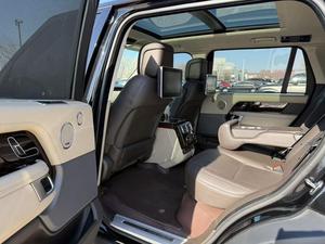 Land <span class=keywords><strong>Rover</strong></span> <span class=keywords><strong>Range</strong></span> <span class=keywords><strong>Rover</strong></span> 3.0L6 Autobiography Long Wheelbase <span class=keywords><strong>Hybrid</strong></span> Turbo SUV con Interni Scuri, Sedili in Pelle, Cerchi R21 e Tetto Panoramico - Product Image 4