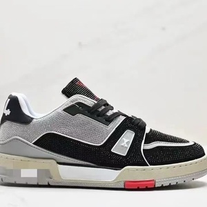 Chaussures de créateur de luxe personnalisées, style décontracté avec diamants, design identique, confortables, pour la course et le style urbain tendance - Product Image 1