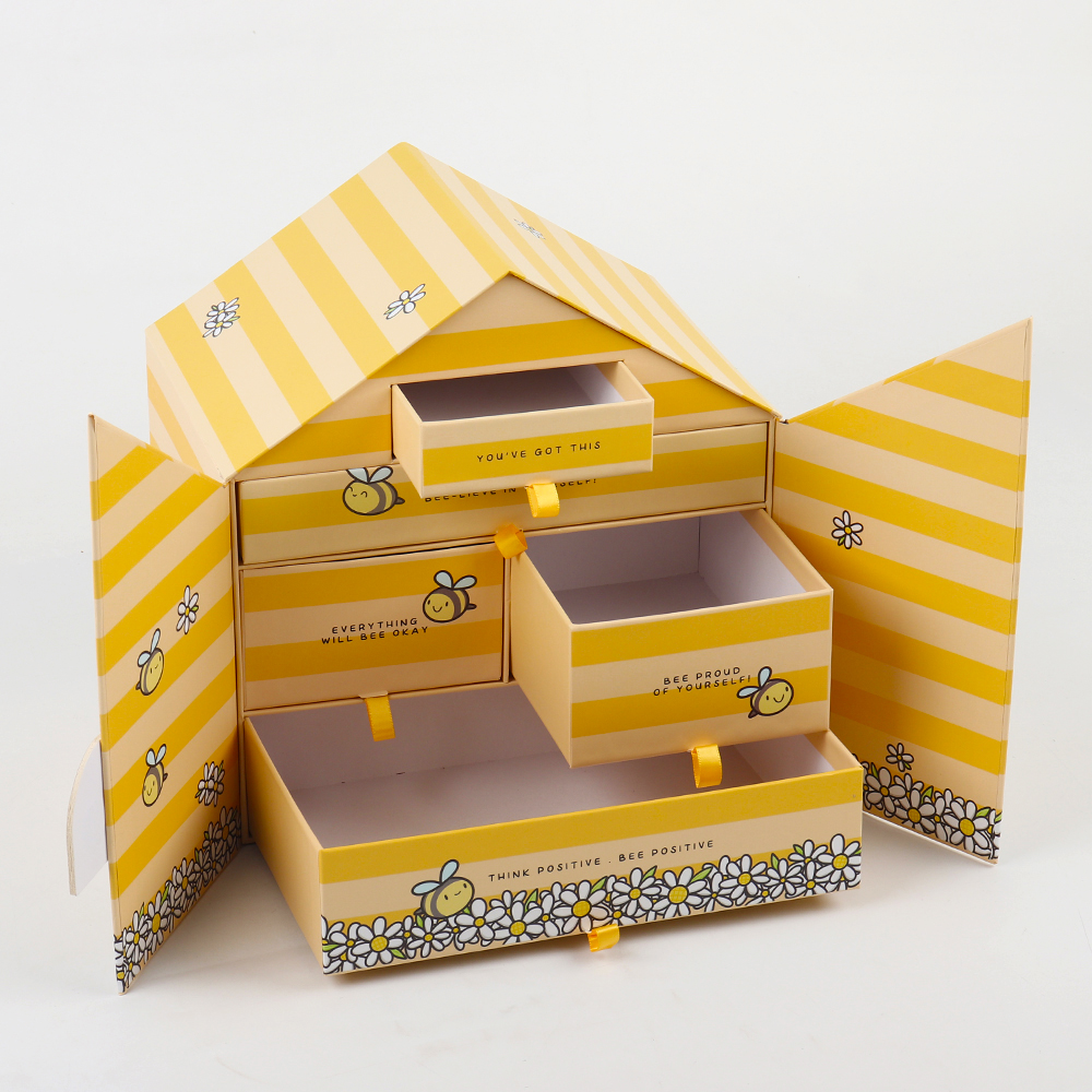 30 Pcs House-Shaped Kraft Paper Gift Boxes - Wedding Favor Candy Boxes, 8x8x7.5cm