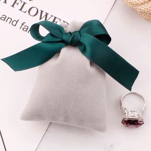 Sac à cordon en tissu velours personnalisable pour bijoux, lunettes, objets anciens avec option de logo - Product Image 5