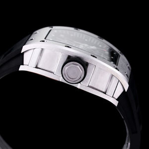 Montre de luxe à mouvement squelette visible avec boîtier en acier argenté de forme tonneau, matériaux durables, idéale pour un cadeau de mode masculin - Product Image 4