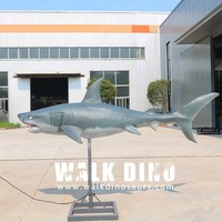Modèle de requin animatronique grandeur nature avec mouvement de nage réaliste et son pour les parcs d'aventure, les aquariums intérieurs et les espaces publics