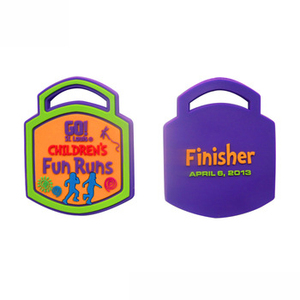 Medalla de recuerdo de competencia deportiva deportiva de metal <span class=keywords><strong>trébol</strong></span> verde de peso de forma irregular 3D - Product Image 3