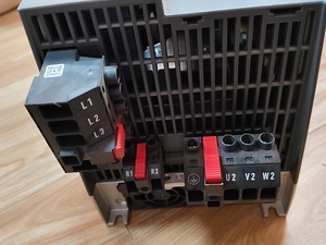 6SL32101KE232AF1 6SL3210-1KE23-2AF1 Variador de Frecuencia de 11kW 400V Trifásico, Controlador de Motor Industrial - Product Image 4