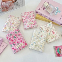 Porte-passeport de voyage imprimé en relief avec motif de fleurs pressées, design simple, étui de protection pour cartes d'identité internationales, sac pour couple