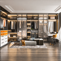 Système de dressing intégré moderne sur mesure avec miroir de coiffeuse et table de maquillage, grand rangement pour chambre à coucher, idéal pour hôtel