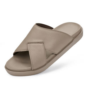 2025 à la mode hommes en <span class=keywords><strong>cuir</strong></span> de vachette véritable sandales d'été rembourré extérieur pantoufles décontracté en <span class=keywords><strong>cuir</strong></span> chaussures pour hommes - Product Image 6