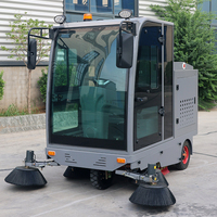 Balayeuse routière polyvalente pour chargeuse compacte, accessoire robuste pour les chantiers de construction industriels