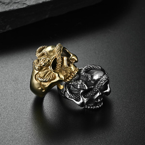 Anillo de Calavera de Serpiente de Acero Dorado para Hombre, Joyería de Moda, Regalo - Product Image 2