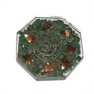 Posavasos Orgonite Vastu de Aventurina Verde y Ágata Tallada, Producto Orgónico de Reiki para Sanación y Amor - Product Image 1