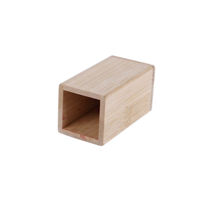 Soporte para posavasos de madera en forma de V con posavasos cuadrados para mesa de comedor, mesa de café y uso en la cocina, hecho de pino duradero - Product Image 3