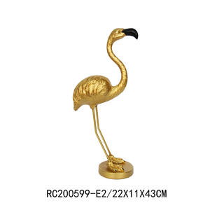 Vente en gros d'ornements d'animaux en résine de luxe Statues de figurines de <span class=keywords><strong>grue</strong></span> et de flamant rose pour décoration de bureau Sculptures d'oiseaux en vente - Product Image 4