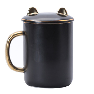 Mug en porcelaine blanche à bord doré avec couvercle en forme de chat, idéal pour le bureau, la maison ou comme cadeau d'affaires - Product Image 5
