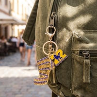 Pendentifs et breloques en métal, design 3D ajouré, motif chaussure à talon haut, bleu jaune diamant, thèmes grecs, socials, Pretty Poodle, Sigma Gamma Rho, bijoux
