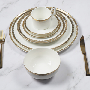 <span class=keywords><strong>Vaisselle</strong></span> en céramique blanche brillante Ensembles de table <span class=keywords><strong>Vaisselle</strong></span> Service de <span class=keywords><strong>vaisselle</strong></span> - Product Image 4